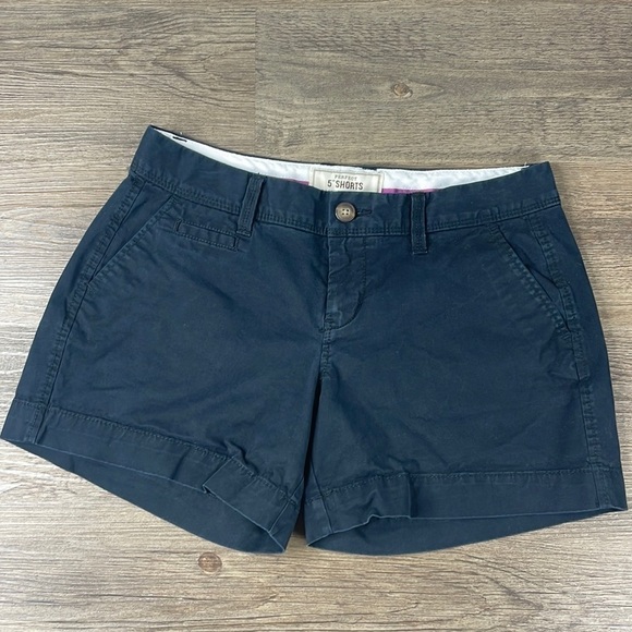 Old Navy Women’s Black Perfect 5” Shorts, size 4 - Picture 1 of 8